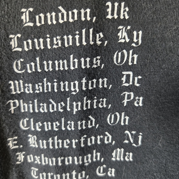 Taylor Swift Reputation Stadium Tour 2018 Tshirt - Picture 3 of 9